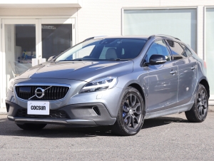 ボルボ V40 クロスカントリー D4 サマム
