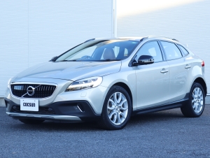 ボルボ V40 クロスカントリー D4 サマム