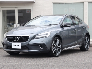 ボルボ V40 クロスカントリー D4 アクティブエディション