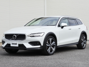 ボルボ V60 クロスカントリー T5 AWD プロ