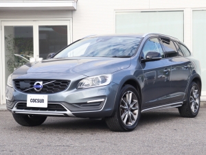 ボルボ V60 クロスカントリー D4 クラシック