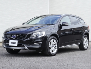 ボルボ V60 クロスカントリー D4 SE