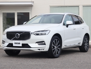ボルボ XC60 B5 AWD インスクリプション