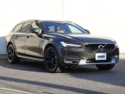 ボルボ V90 クロスカントリー D4 AWD モメンタム 新着中古車情報