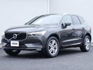 ボルボ XC60 T5 AWD モメンタム