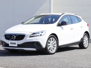 ボルボ V40 クロスカントリー D4 サマム