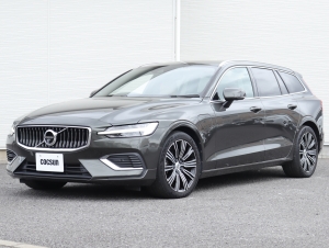 ボルボ V60 T6 ツインエンジン AWD インスクリプション