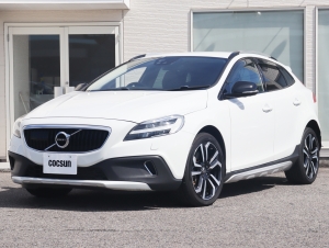 ボルボ V40 クロスカントリー T5 AWD サマム