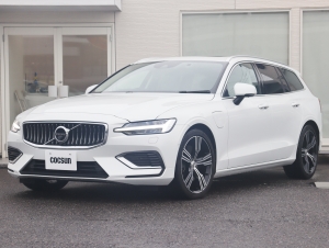 ボルボ V60 T6 ツインエンジン AWD インスクリプション