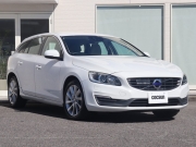 ボルボ V60 T3 SE クリスタルホワイトパール 新着中古車情報