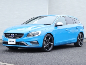 ボルボ V60 T6 AWD Rデザイン