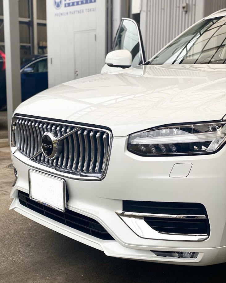 HEICO SPORTIV 現行型ボルボXC90用アルミフットペダルセットの取付｜ボルボ専門店コクスン