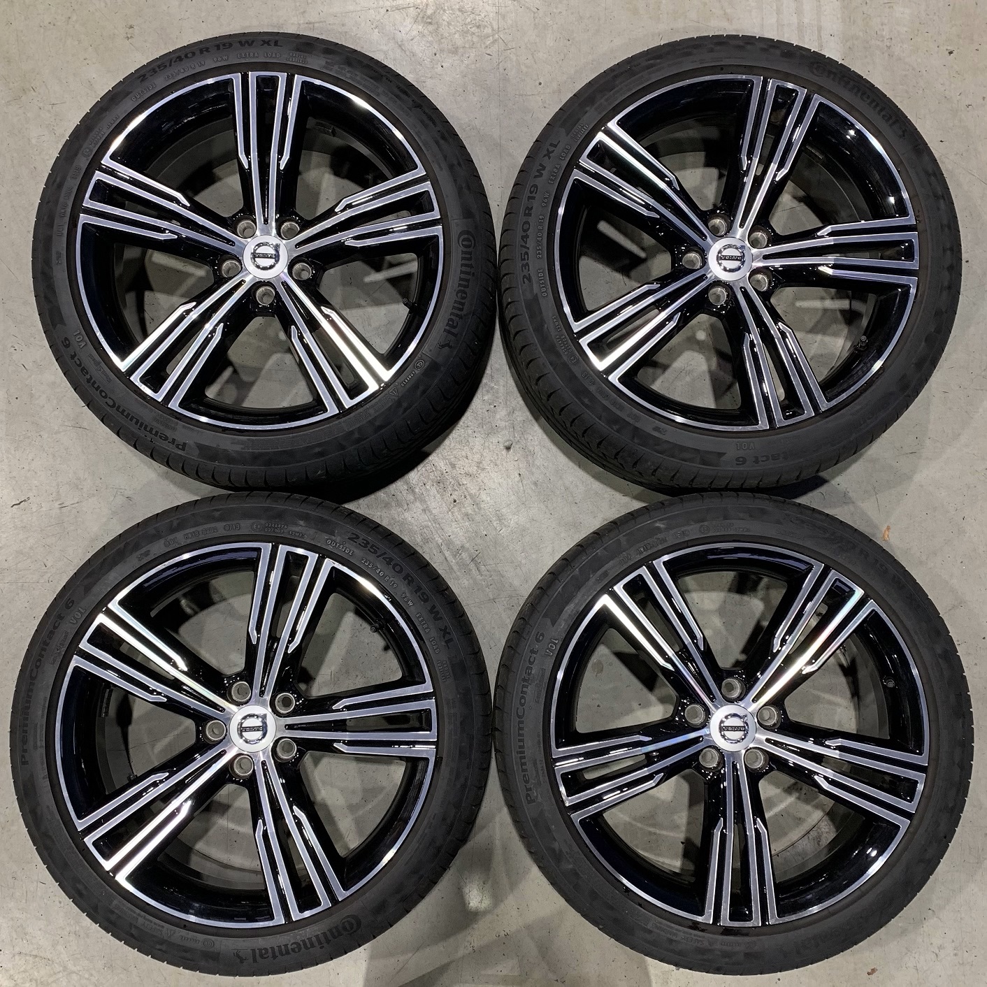 ボルボS60 / ボルボV60 ZB型 純正アルミホイール 19インチ入荷!|ボルボ専門店コクスン ボルボS60 / ボルボV60 ZB型 純正アルミホイール 19インチ入荷!|ボルボ専門店コクスン