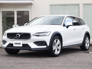 ボルボ　V60　クロスカントリー　T5　AWD
