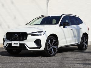 ボルボ　XC60　リチャージ　アルティメット　T6　AWD　プラグインハイブリッド