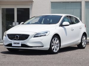 ボルボ　V40　D4　インスクリプション