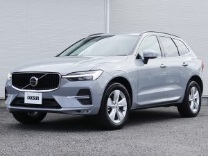 ボルボ　XC60　プラス　B5