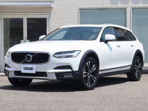ボルボ　V90　クロスカントリー　T5　AWD　サマム