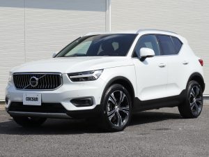 ボルボ　XC40　T4　AWD　インスクリプション