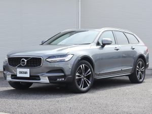 ボルボ　V90　クロスカントリー　D4　AWD　サマム