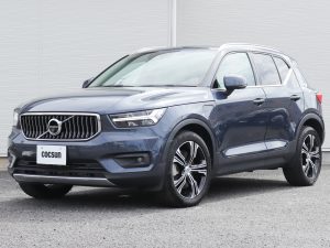 ボルボ　XC40　リチャージ　プラグインハイブリッド　T5　インスクリプション