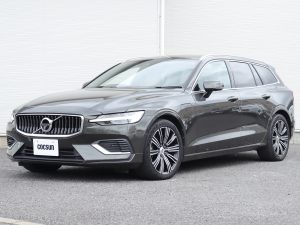ボルボ　V60　T6　ツインエンジン　AWD　インスクリプション