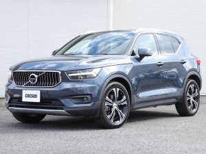 ボルボ　XC40　T4　AWD　インスクリプション
