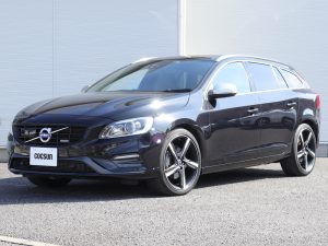 ボルボ　V60　T6　AWD　Rデザイン