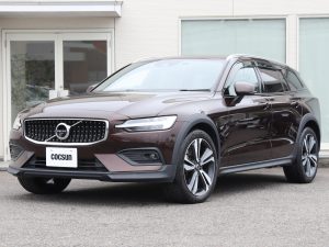 ボルボ　V60　クロスカントリー　B5　AWD　プロ
