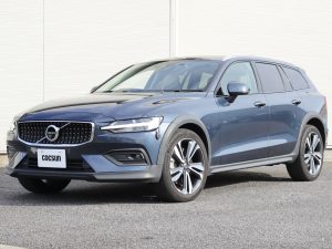 ボルボ　V60　クロスカントリー　B5　AWD　プロ