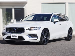 ボルボ　V60　B5　インスクリプション