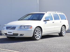 ボルボ　V70　ホワイトパールエディション