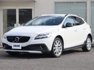 ボルボ　V40　クロスカントリー　D4　サマム