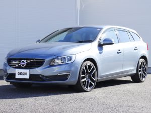 ボルボ　V60　D4　ダイナミックエディション
