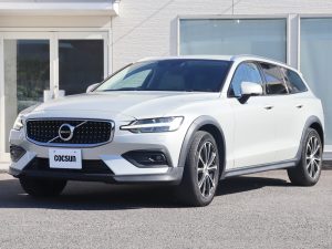 ボルボ　V60　クロスカントリー　T5　AWD