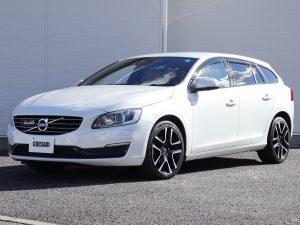 ボルボ　V60　D4　ダイナミックエディション
