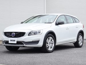 ボルボ　V60　クロスカントリー　D4　SE