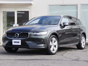 ボルボ　V60　クロスカントリー　T5　AWD