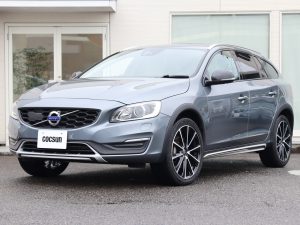 ボルボ　V60　クロスカントリー　T5　AWD　クラシック