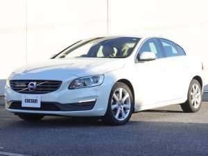 ボルボ　S60　D4　SE