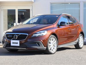 ボルボ　V40　クロスカントリー　D4　サマム
