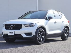 ボルボ　XC40　T5　Rデザイン
