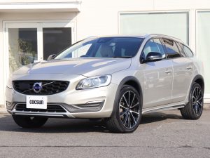 ボルボ　V60　クロスカントリー　T5　AWD　クラシック