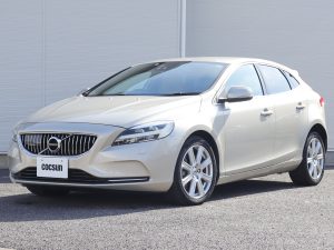 ボルボ　V40　T3　インスクリプション