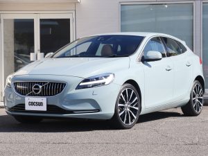 ボルボ　V40　D4　インスクリプション