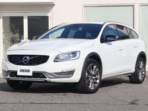ボルボ　V60　クロスカントリー　D4　SE