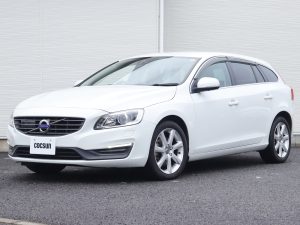 ボルボ　V60　D4　タック