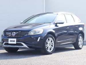 ボルボ　XC60　D4　SE
