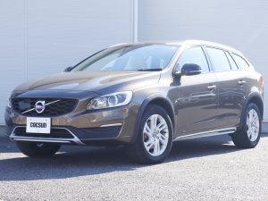 ボルボ　V60　クロスカントリー　D4　SE