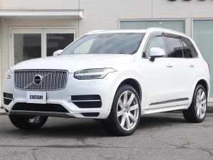 ボルボ　XC90　T8　ツインエンジン　AWD　インスクリプション